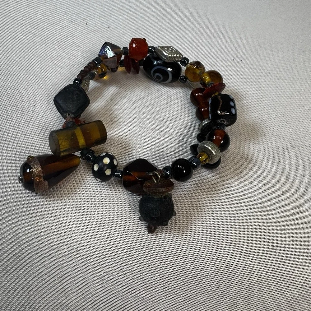 Memory Wrap Beaded Bracelet‎ - Black & Browns